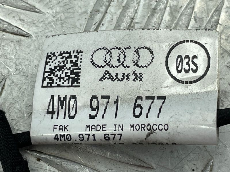 Кабель-адаптер датчика удара 4M0971677 Audi Q7