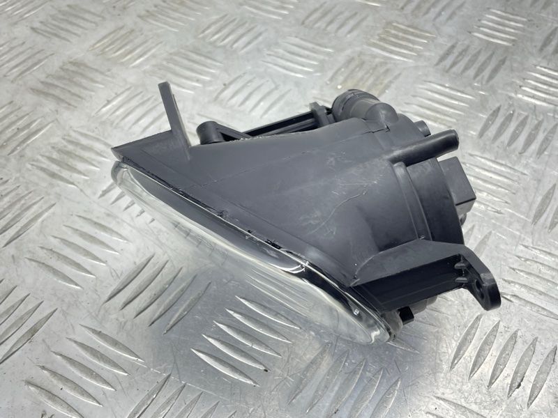 Фара протитуманна 4L0941699A Audi Q7