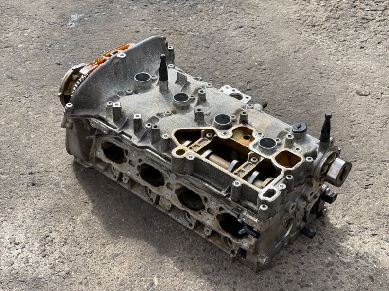 головка блока цилиндров Volkswagen Passat