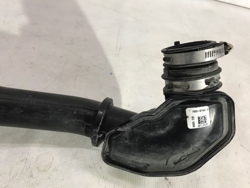 Патрубок F2G39R530BF Ford Edge