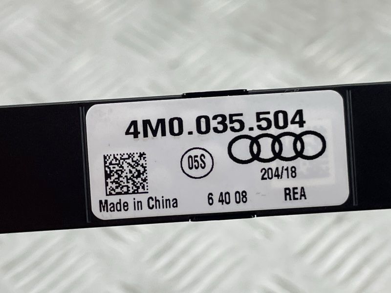 Підсилювач антени 4M0035504 Audi Q7