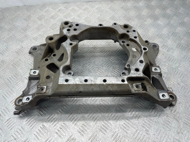Траверса АКПП 4M0399263P Audi Q7 Audi Q7, Audi Q8