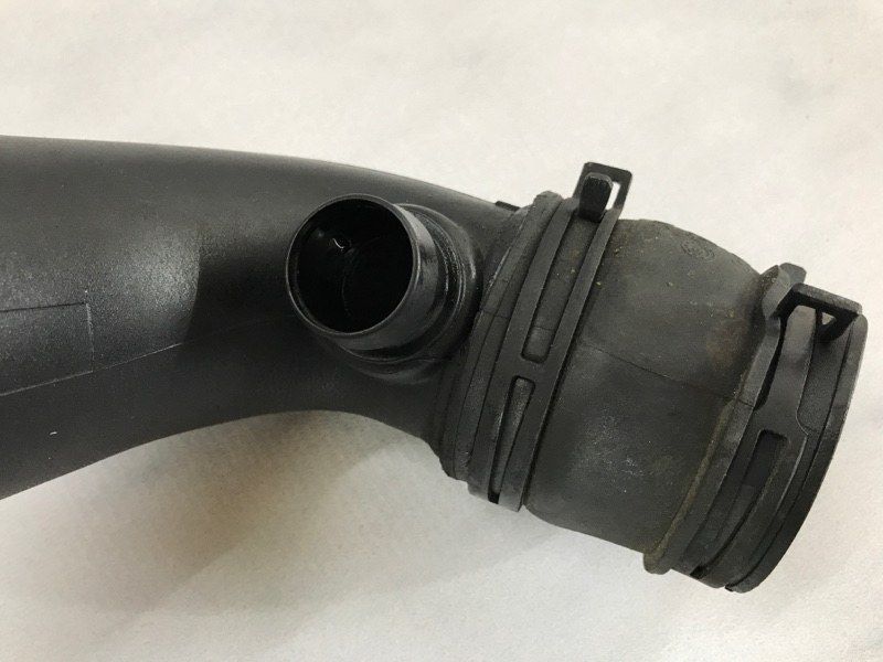Патрубок повітряного фільтра 1k0129654be Volkswagen CC