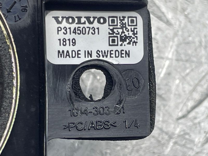 Динамик Volvo XC60