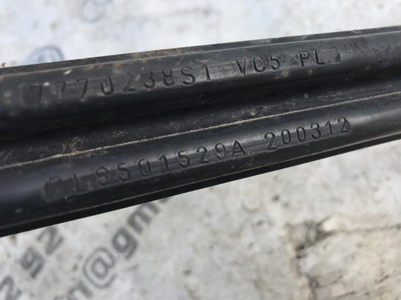 Важіль підвіски 7L8501529A Audi Q7