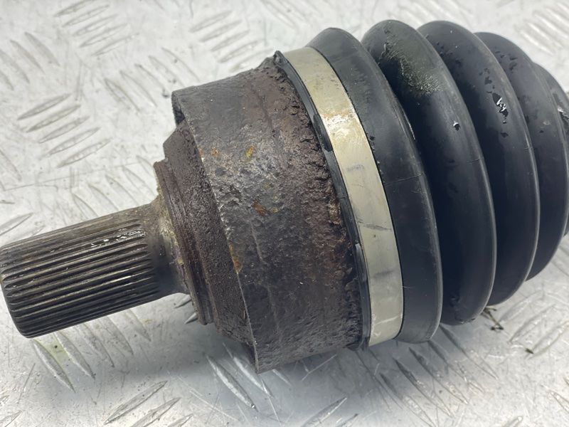 Полуось 31437621 Volvo XC60