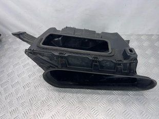 Воздухозаборник 31425479 Volvo XC60