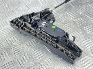 Кронштейн ручки 8U0837886 Audi Q3