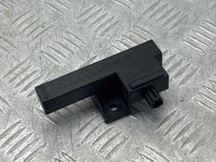 Антенна бесключевого доступа (KESSY) 8K0907247 Audi A6 Audi A4, Audi A4 Allroad, Audi A5, Audi A6, Audi A7, Audi A8, Audi Q5, Audi RS5, Audi RS7, Audi S4, Audi S5, Audi S6, Audi S7, Audi S8, Audi SQ5