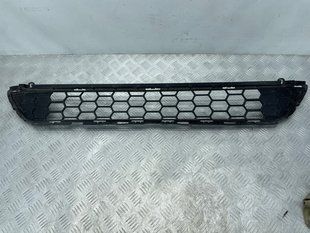 Решетка переднего бампера нижняя 31383115 Volvo XC60