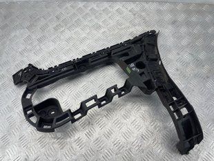 Направляющая заднего бампера 3C8807394E Volkswagen CC