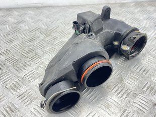 Впускний патрубок 31370316 Volvo XC90