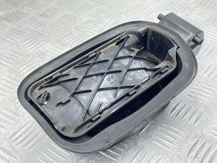 Корпус лючка кришки паливного бака 4M0809906 Audi Q7