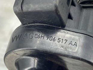 Клапан вентиляции топливного бака 06E133781K Audi A6