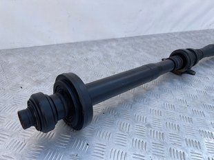 Карданный вал 7P0521102R Volkswagen Touareg
