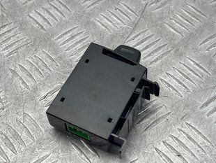 Блок SIM карти 31324668 Volvo XC90 Volvo S60, Volvo S60 Cross Country, Volvo S80, Volvo S90, Volvo V60, Volvo V60 Cross Country, Volvo V90, Volvo V90 Cross Country, Volvo XC40, Volvo XC40 Recharge, Volvo XC60, Volvo XC70, Volvo XC90
