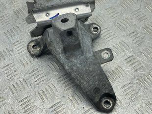 Опора / Кронштейн двигателя 4G0199308P Audi Q5
