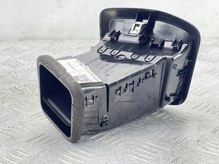 Дефлектор воздуховода 31417692 Volvo XC60