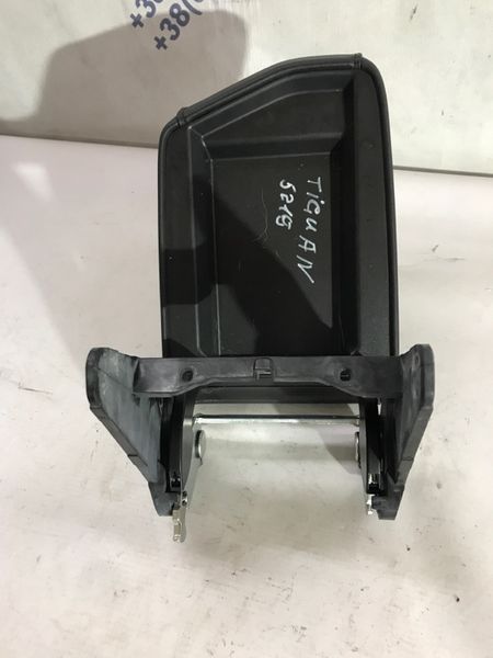Підлокітник 5NN864207B Volkswagen Tiguan