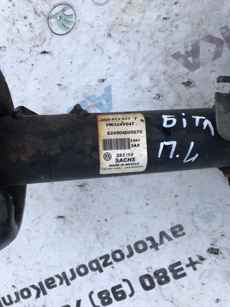 Стойка амортизатора в сборе с пружиной 5C0413031T Volkswagen Beetle