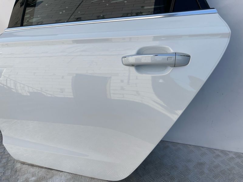 Дверь 4G5833051 Audi A6