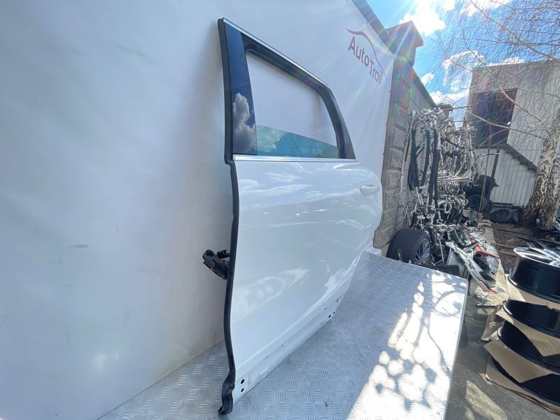 Двері 7P0833055A Volkswagen Touareg