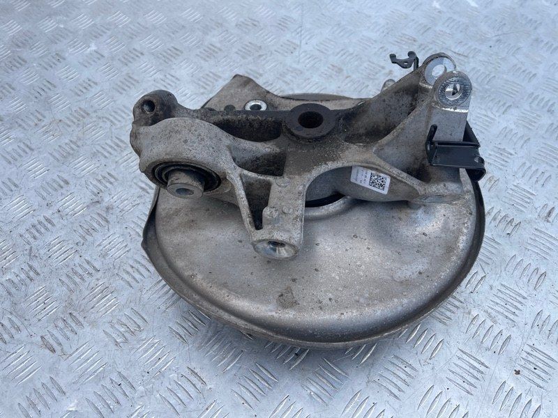 Поворотный кулак / Цапфа с подшипником 4K0505432K Audi A6
