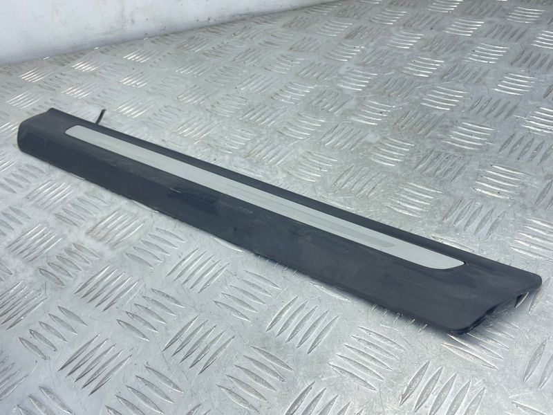 Накладка порога 4M0947406 Audi Q7