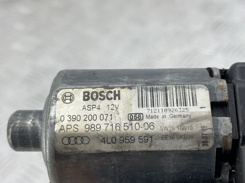 Моторчик панорами / люка 4L0959591 Audi Q7