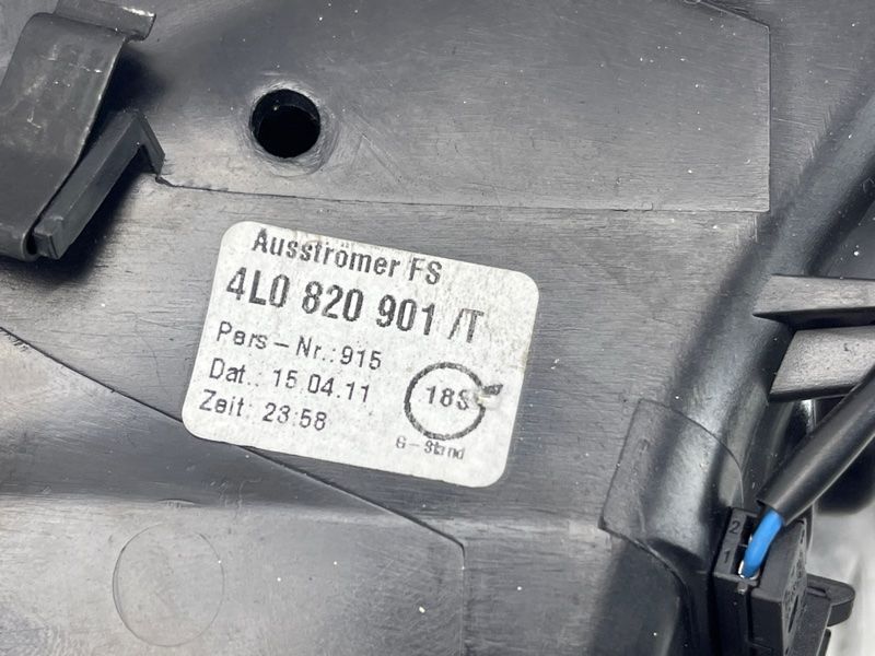 Дефлектор воздуховода 4L0820901T3Q7 Audi Q7