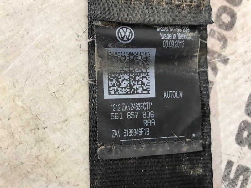 Ремень безопасности 561857806 Volkswagen Passat