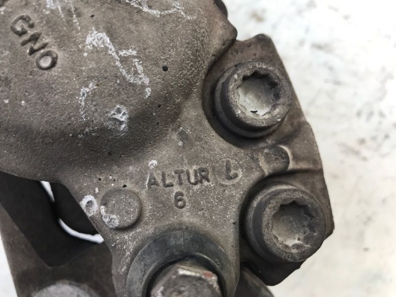 Супорт гальмівний 8K0615124H Audi A4 Allroad