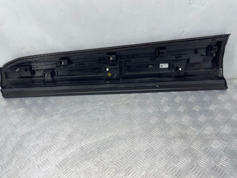 Накладка двери 4M0853960B Audi Q7