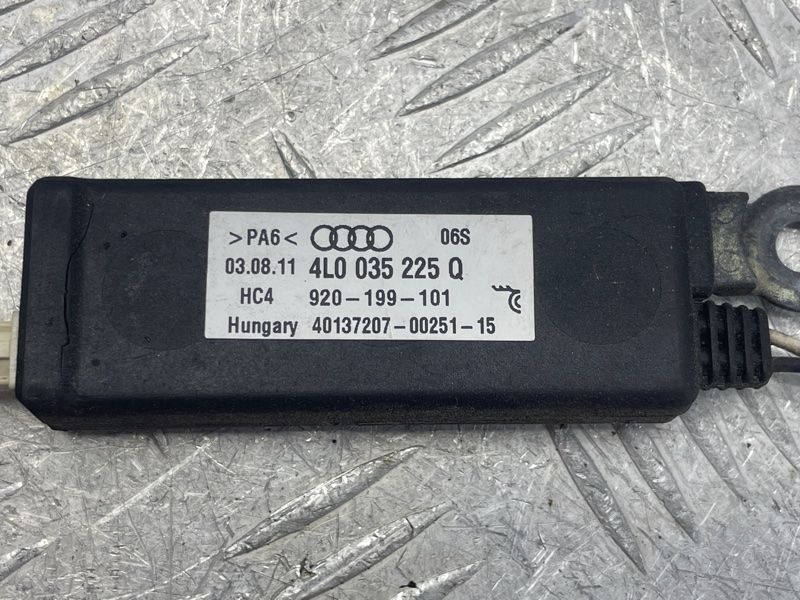Підсилювач антени 4L0035225Q Audi Q7