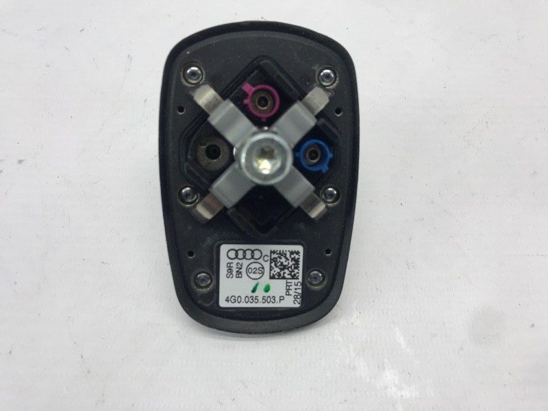 Aнтена плавник 4G0035503PGRU Audi A6