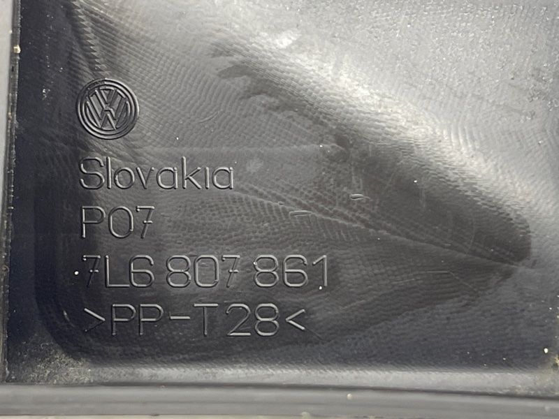 Направляющая / Крепление / Кронштейн бампера 7L6807861 Volkswagen Touareg