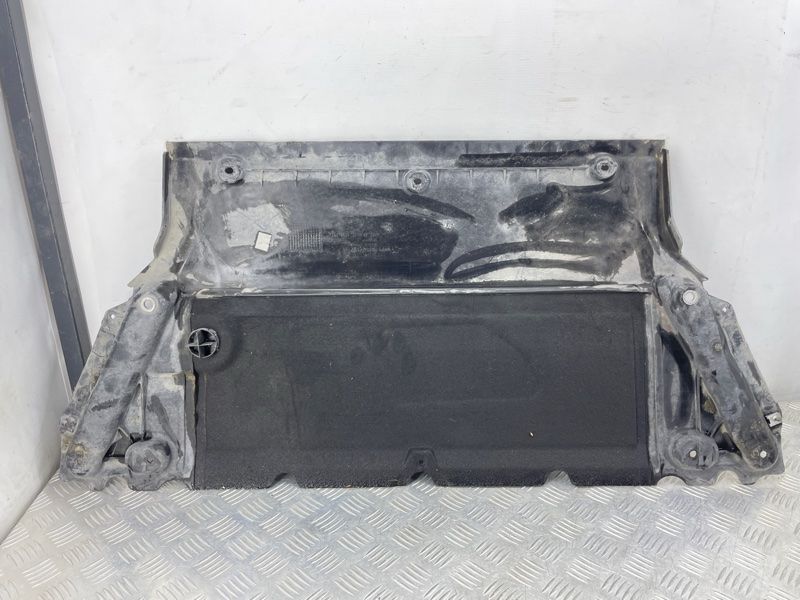Защита / Шумоизоляция двигателя 8W0863821F Audi A4