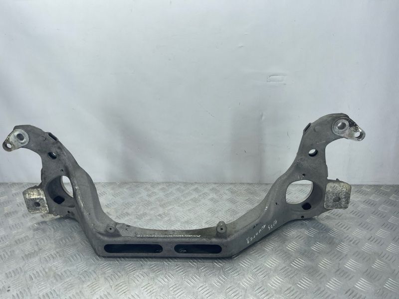 Кронштейн опори двигуна 7P0199207A Volkswagen Touareg