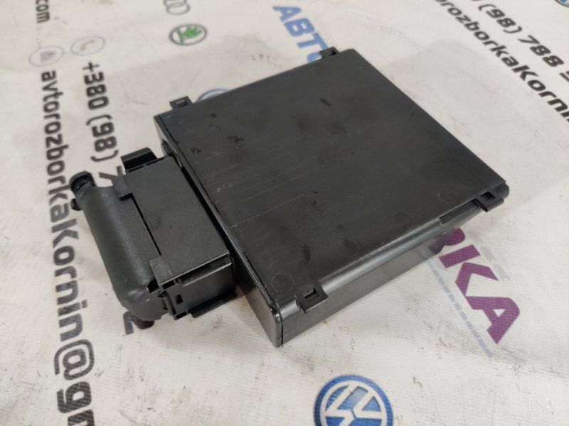 Стабилизатор напряжения 8K0959663F Audi A6