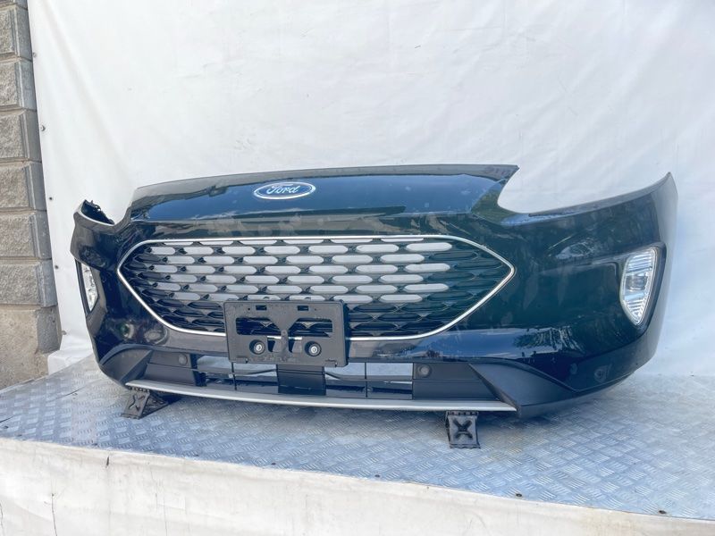 Бампер Ford Escape