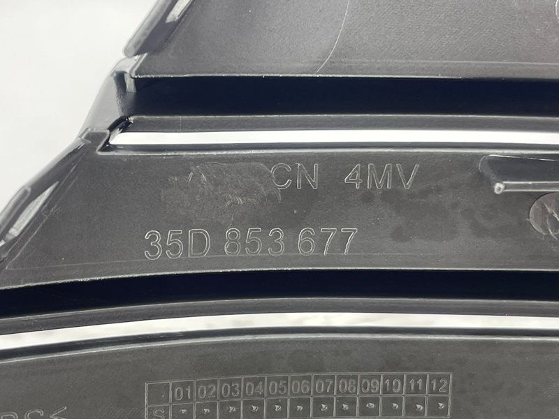 Решітка бампера 3C8853677G041 Volkswagen CC