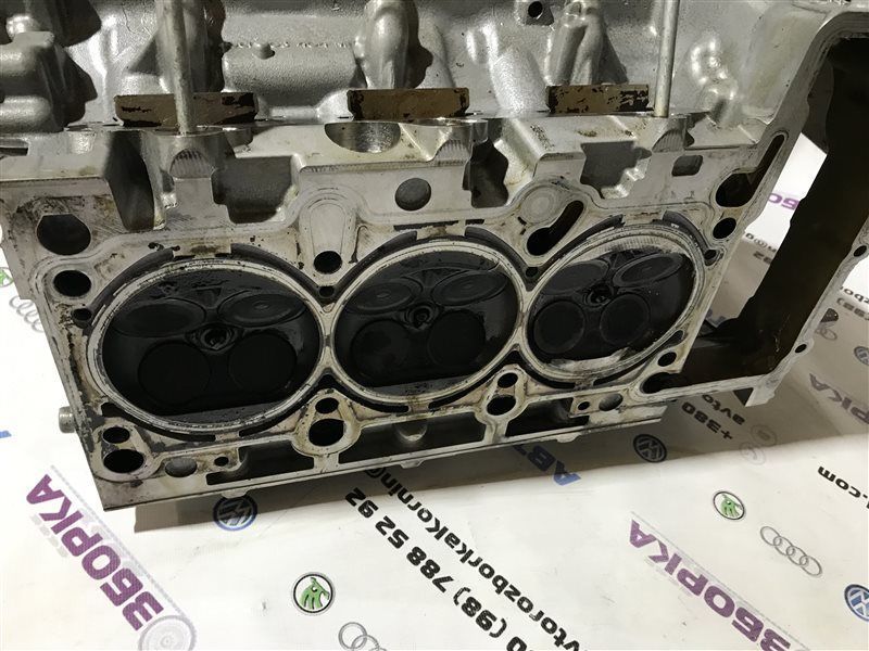 Головка блоку 06E103404M Audi Q7
