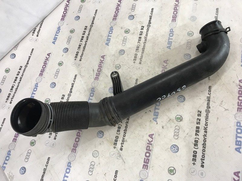 Патрубок воздушного фильтра 1K0129654BE Volkswagen CC