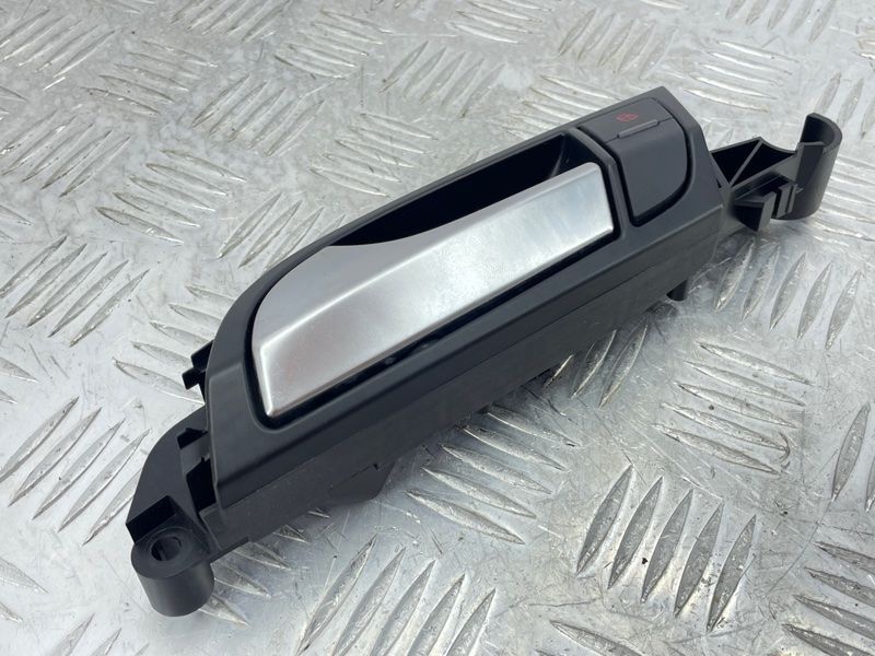 Ручка дверей внутрішня 4L0837019 Audi Q7