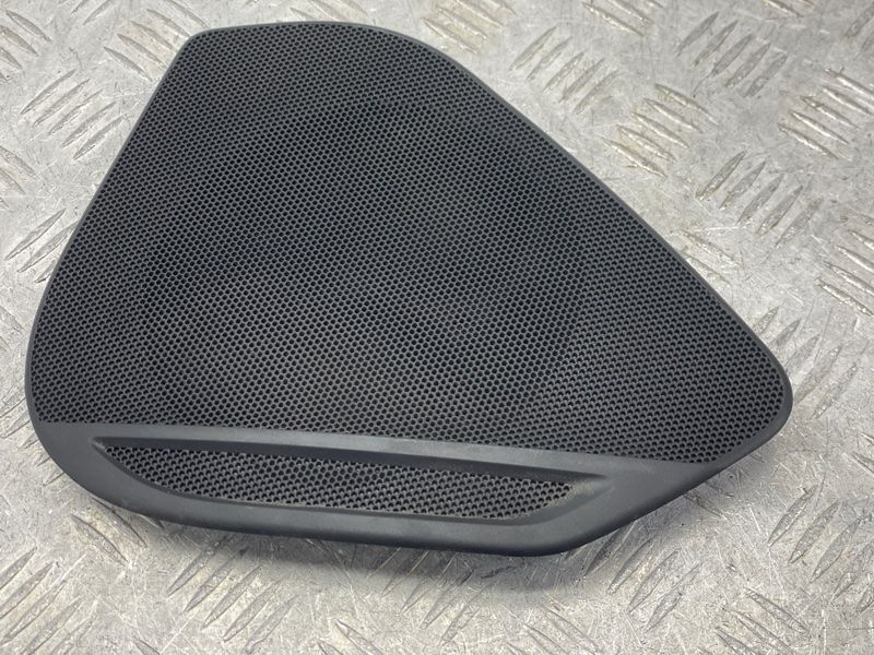 Накладка динаміка / сітка 8W00354364PK Audi A4