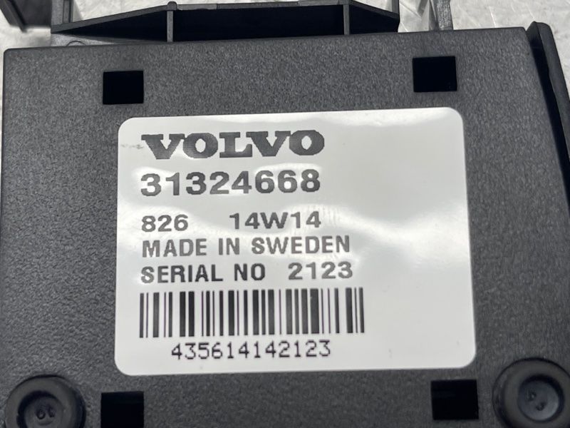 Блок SIM карти 31324668 Volvo XC90 Volvo S60, Volvo S60 Cross Country, Volvo S80, Volvo S90, Volvo V60, Volvo V60 Cross Country, Volvo V90, Volvo V90 Cross Country, Volvo XC40, Volvo XC40 Recharge, Volvo XC60, Volvo XC70, Volvo XC90