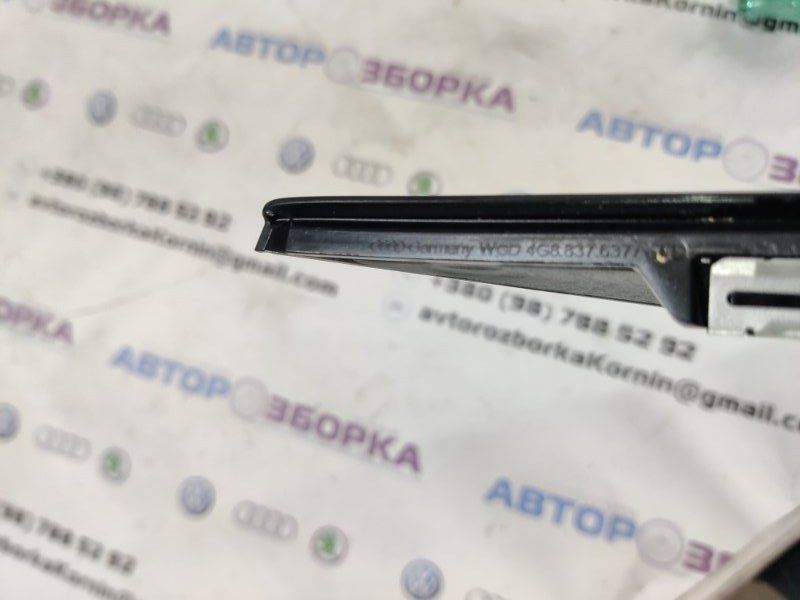 Кутовий молдинг дверей 4G8837637A Audi A7