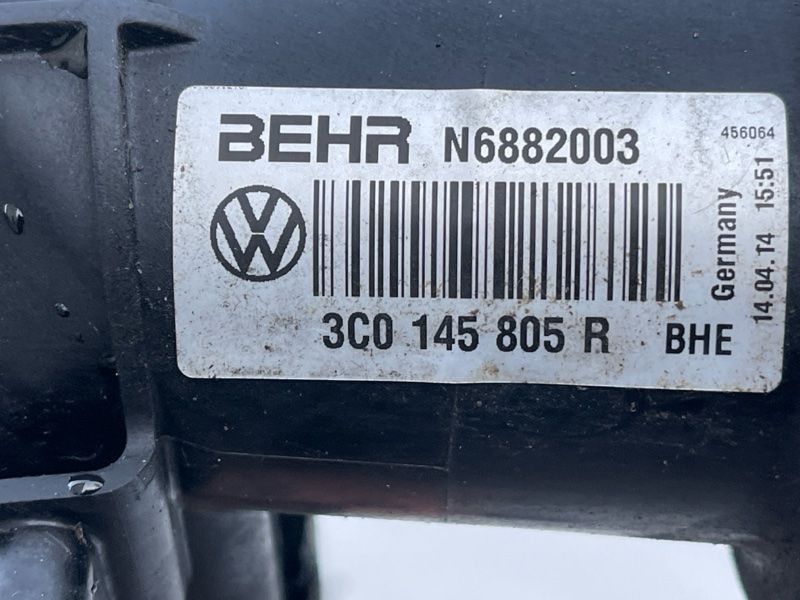 Радіатор інтеркулера 3C0145805R Volkswagen Tiguan