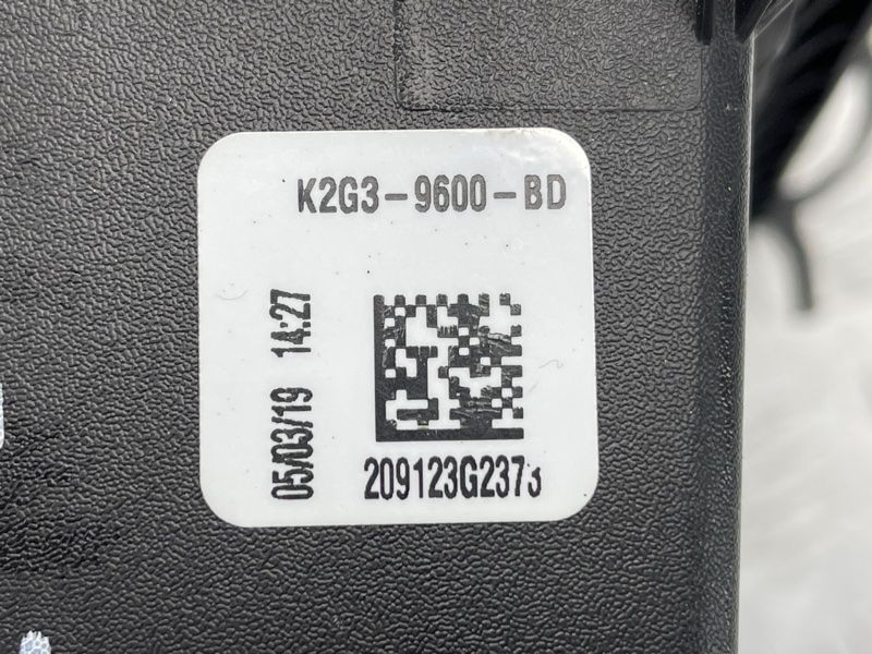 Корпус повітряного фільтра Ford Edge