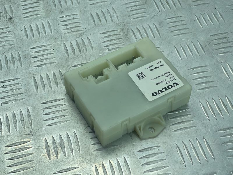 Блок управления багажника 31415781 Volvo XC60